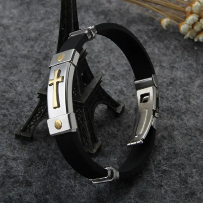 2024 Trendy Jesus Cross Bracelet Metal Leather Men's Bracelet New Fashion Christian Religious Amulet Accessories Party Jewelry