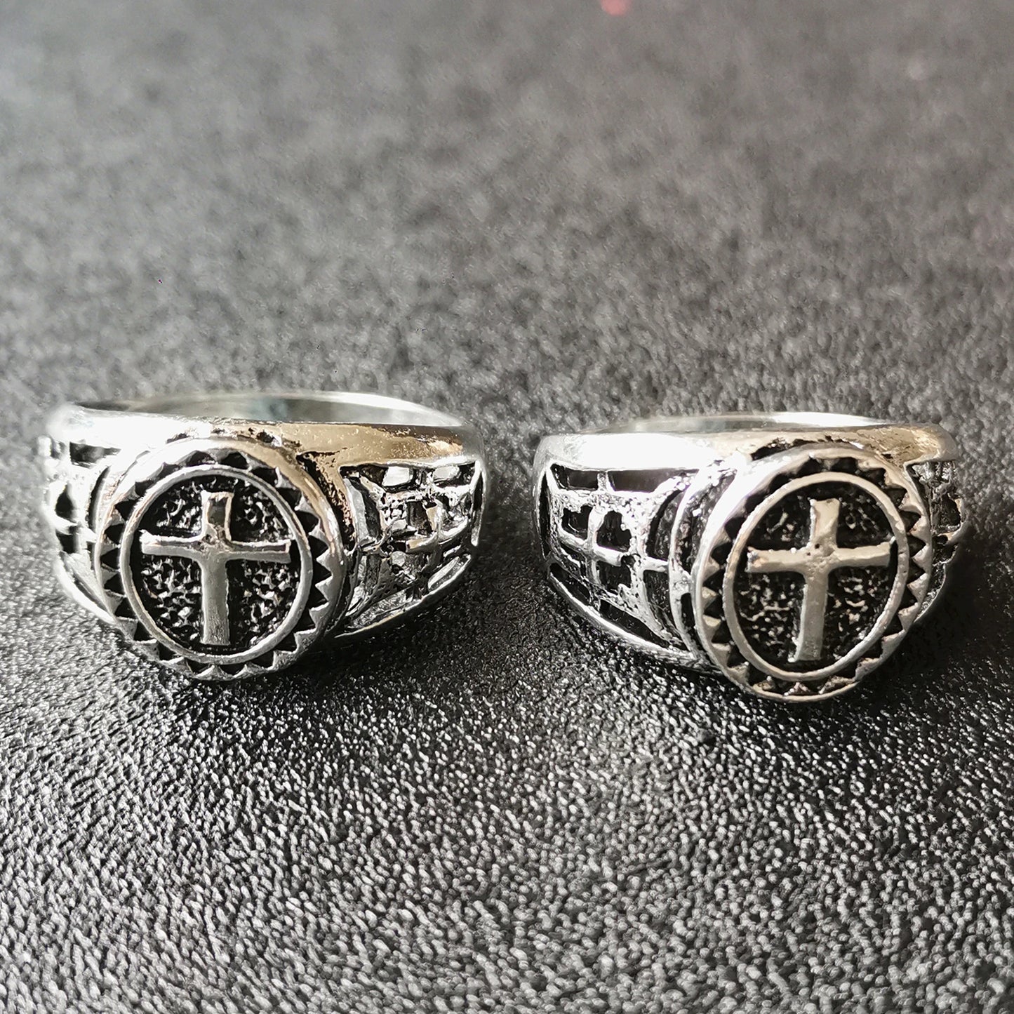 20PCS Saint Jesus Cross Ring For Female Male Size Bible Zinc Alloy Church Vicar Priest God Christian Blessing Black Metal Amulet