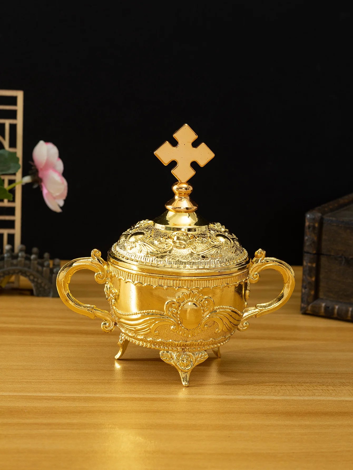 European zinc alloy hotel retro high-end storage dried fruit box household sugar bowl luxury metal hand-painted colorful lidded